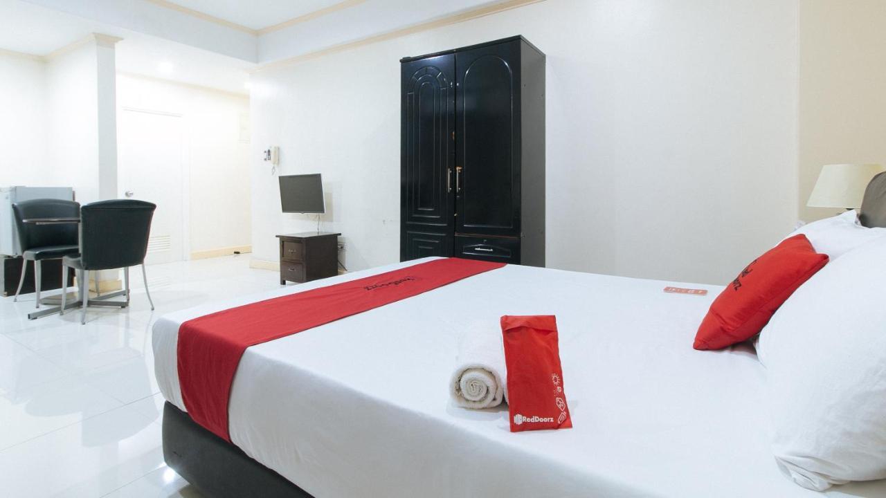 Reddoorz Plus @ Better Living Paranaque Paranaque City Exterior photo