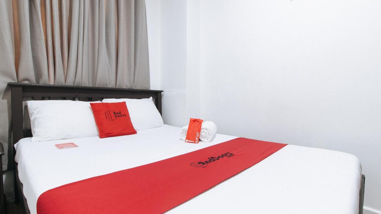 Reddoorz Plus @ Better Living Paranaque Paranaque City Exterior photo