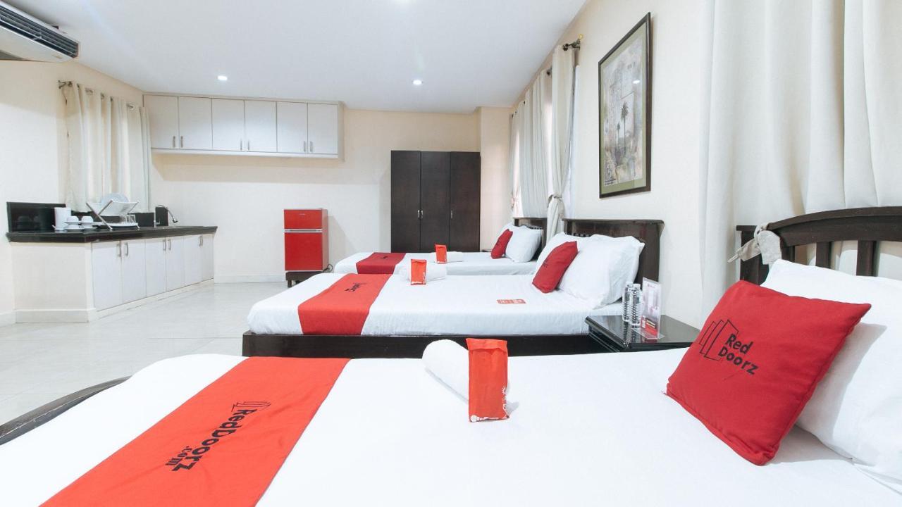 Reddoorz Plus @ Better Living Paranaque Paranaque City Exterior photo